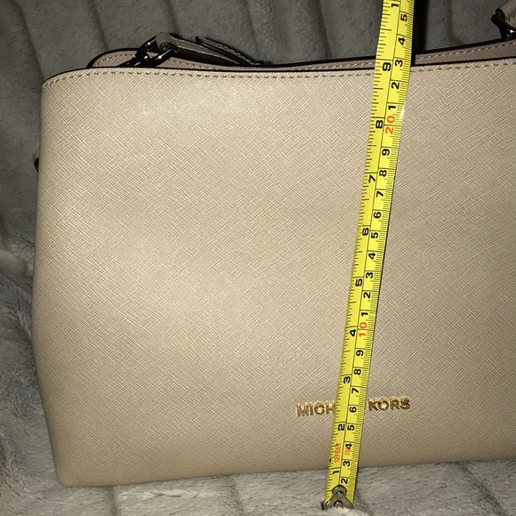 Michael Kors satchel - Picture 7 of 8